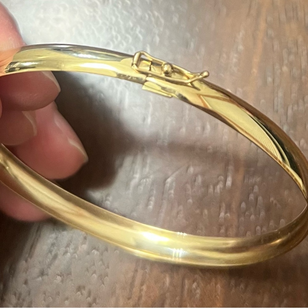 10k Gold Flex Bracelet